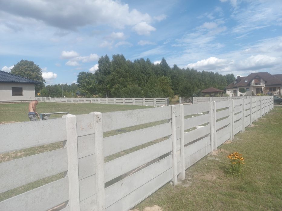 Ogrodzenia panelowe, podmurówka betonowa słupki ogrodzeniowe