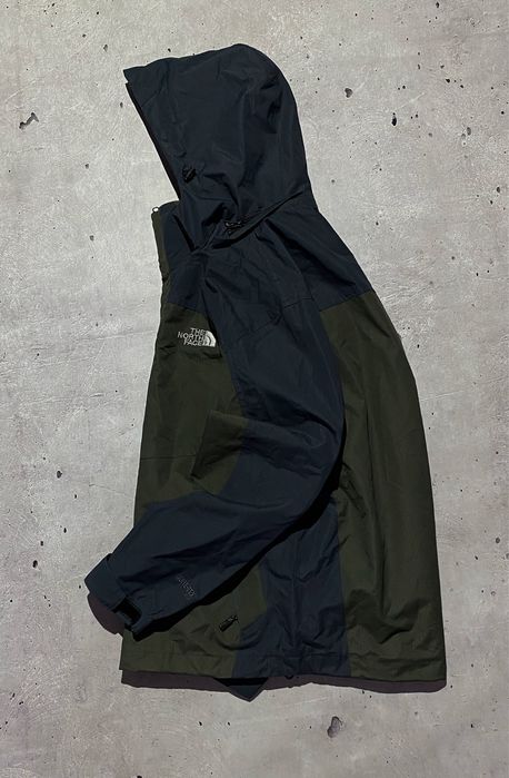 Куртка The North Face Gore-Tex , хаки , трекинговая , пуховик ,