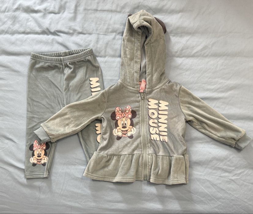 Jasnoniebieski dresik Disney Baby z Myszką Minnie rozmiar 80