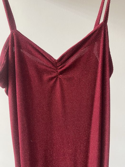 Elegancka długa sukienka – bordo – błyszcząca