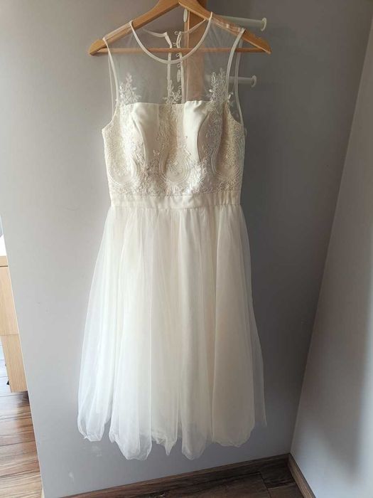 Sukienka ślubna suknia Chi Chi London 12 M 38 ślub cywilny poprawiny