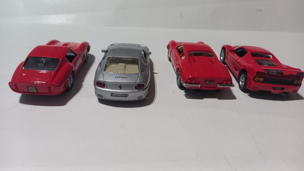 Carros miniaturas...