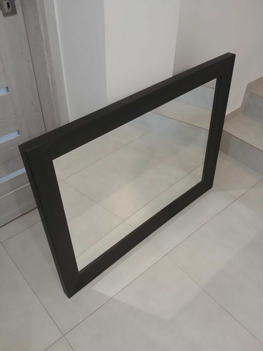 lustro z black red white