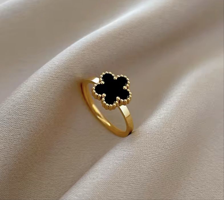 Набір прикрас (біжутерія)