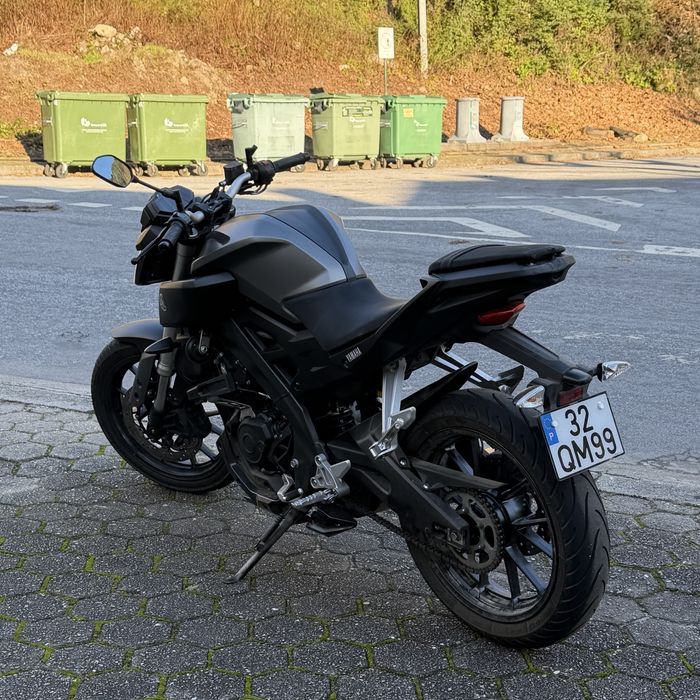 Yamaha mt 125 (negociavel)