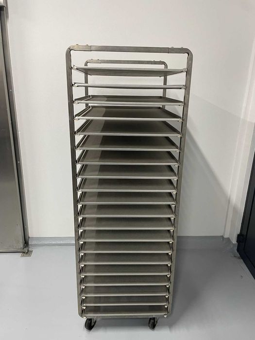 Blachy do wózków piekarniczych