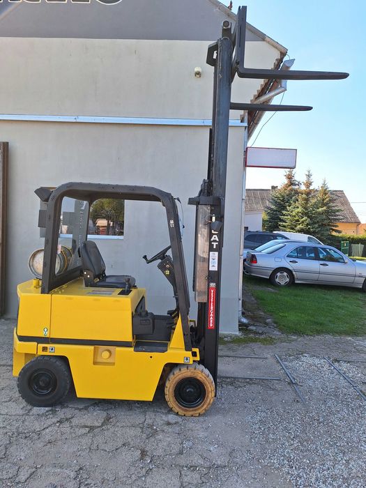 Wózek widłowy CATERPILLAR V35D LPG - 1.7 T