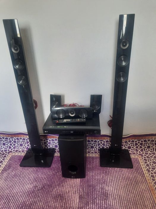 kino  domowe  LG model HX905PA