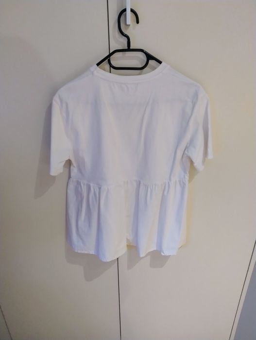 Bluzka z baskinką zara