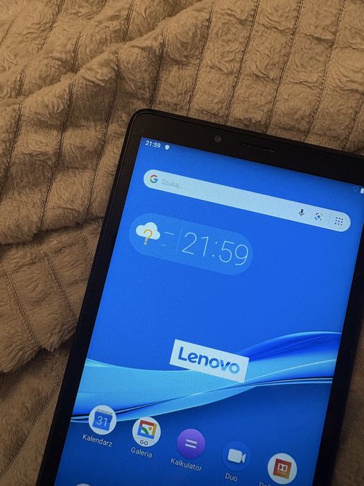 Mały tablet lenovo