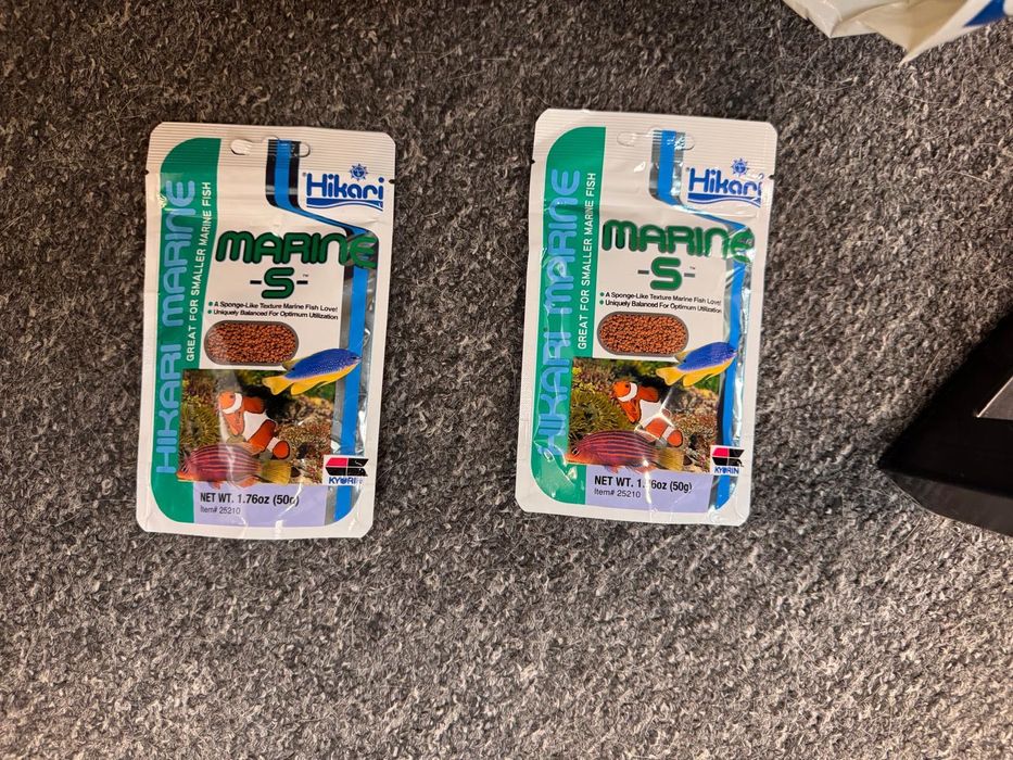2x Pokarm Hikari Marine S dla małych ryb morskich (2 x 50g) do 12.2025