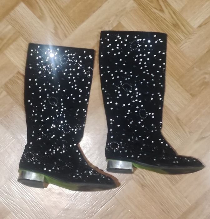 Чоботи Miu miu  в  камінцях