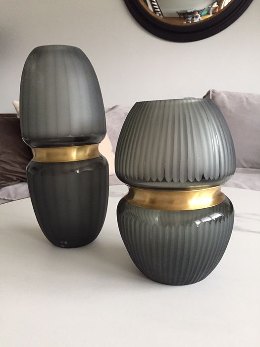 Wazony z grubego szkła, ryflowane