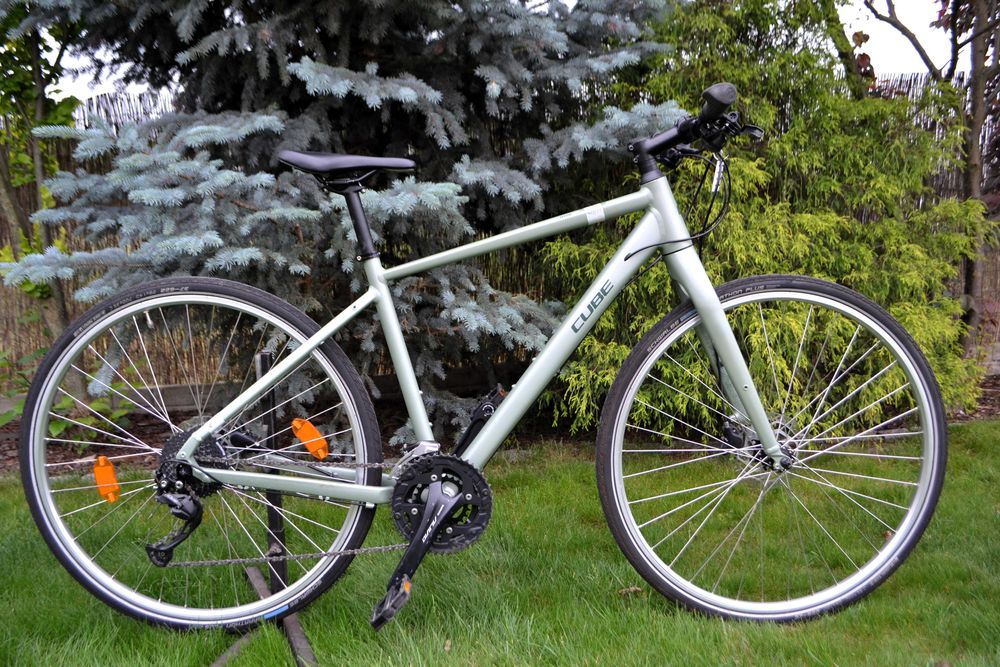Rower trekkingowy Cube Hyde - M / 48 cm