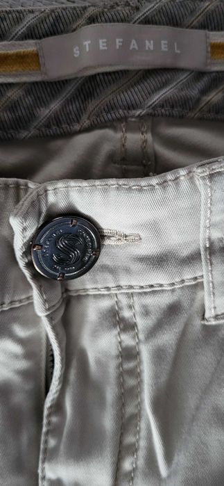 Spodnie marki Stefanel jasno beżowe r36