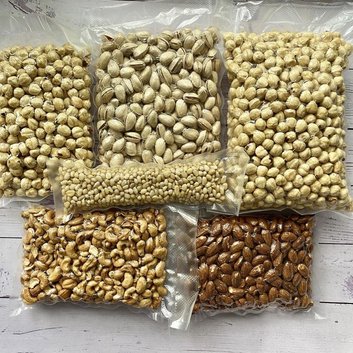 Інжир, Журавлина, Фініки, Родзинки/Инжир, Клюква, Финики, Изюм