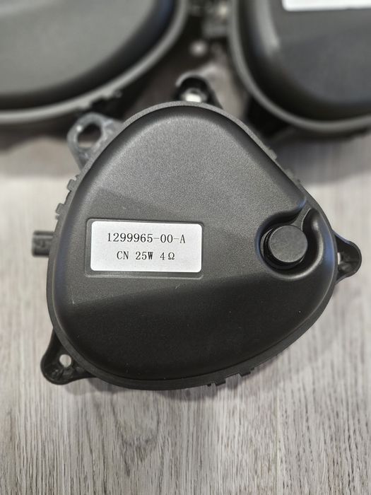 1299965-00-A  Tesla шумо генратор спикер внешний динамик