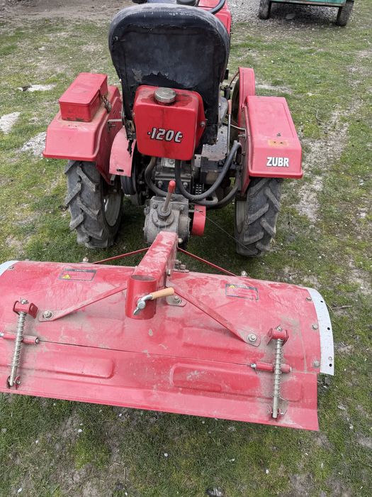 Продам тракторець