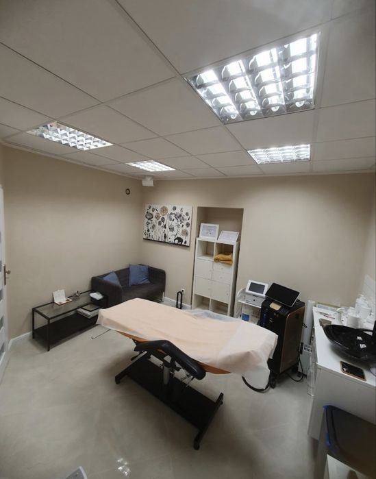 Sprzedam wyposadzony salon kosmetyczny