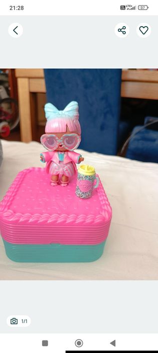 Lol surprise deluxe present 


+4
Zestaw L.O.L. Surprise! - Rodzina 24