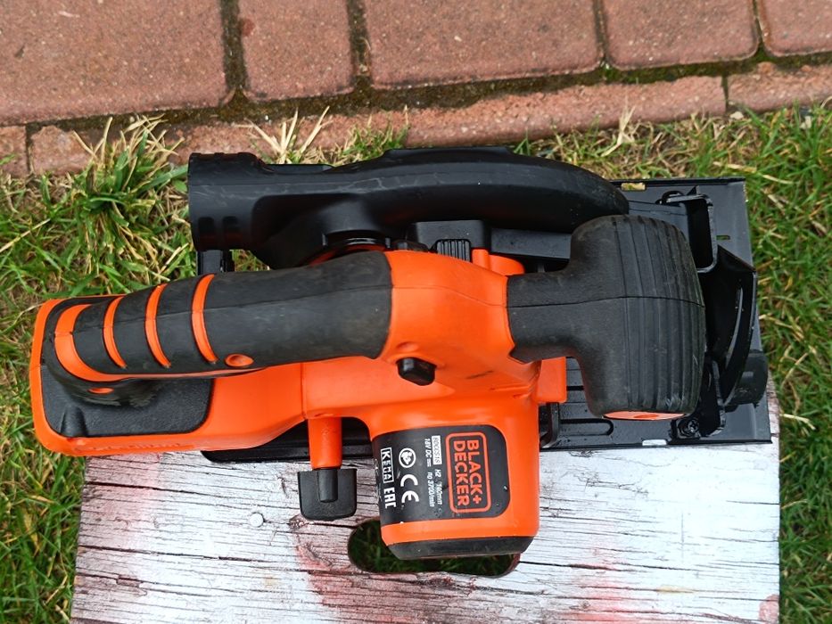Piła tarczowa Black decker akumulatorowa