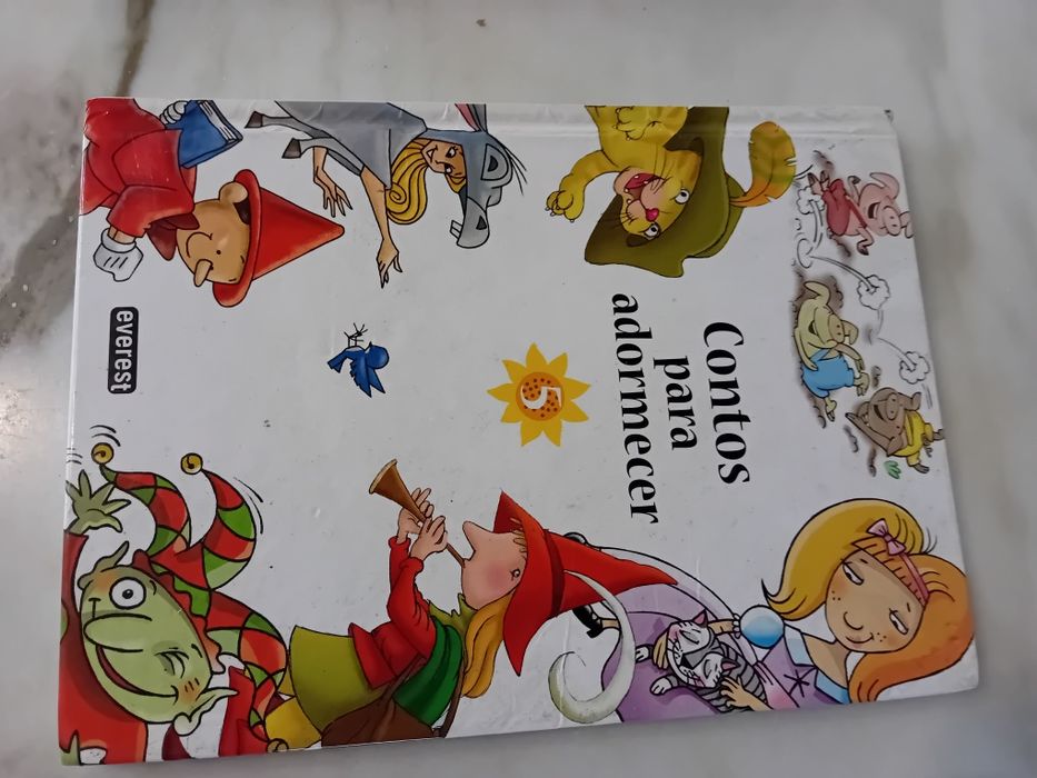 Conjunto de 3 Livros Infantis Diversos