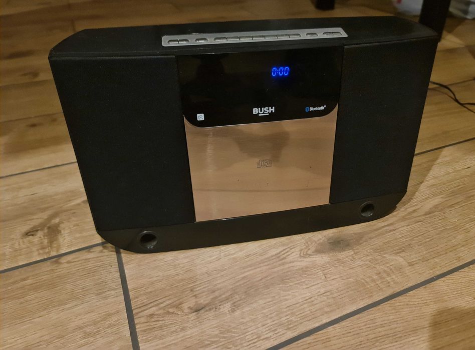 Radio CD z Bluetooth Bush