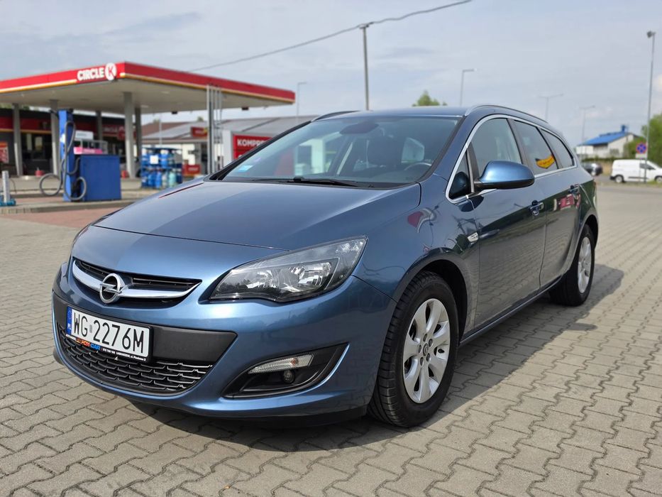 Opel Astra Serswisowany niski przebieg Igła