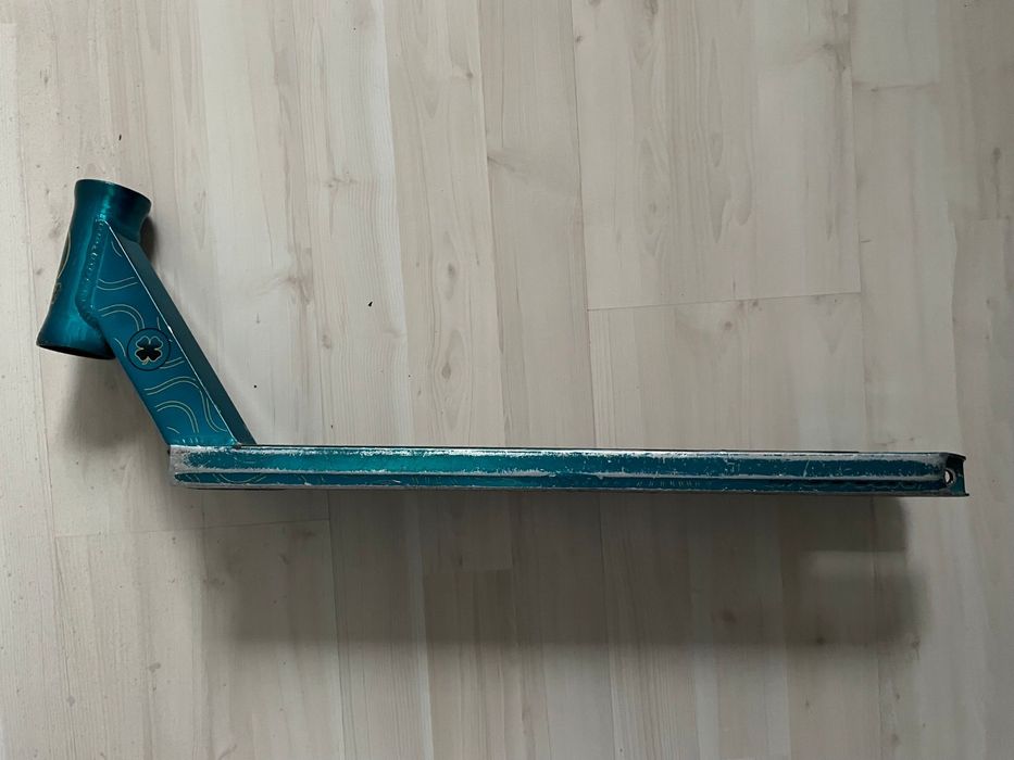 Deck do hulajnogi - parkowy lucky crew 2021 aluminiowy