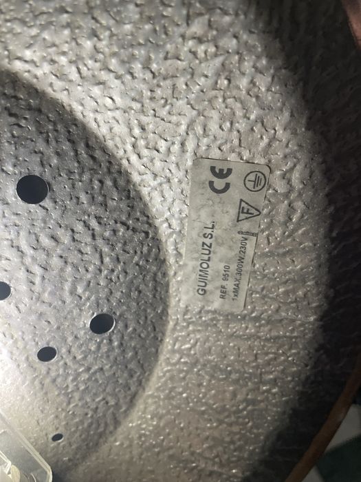 Para desocupar vendo candeeiro de pé 100% inox