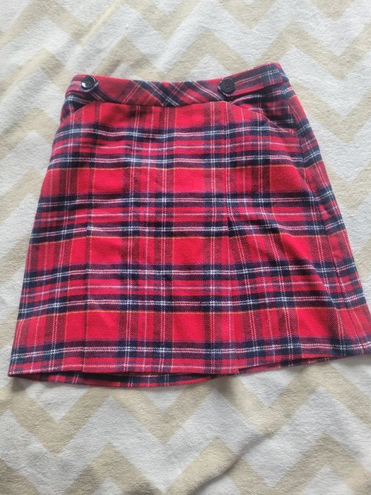 Spodnica w szkocka krate