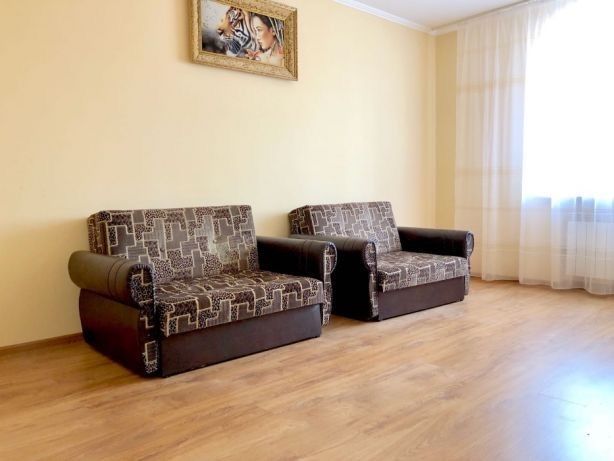 3 кім. Центр, Новобудова