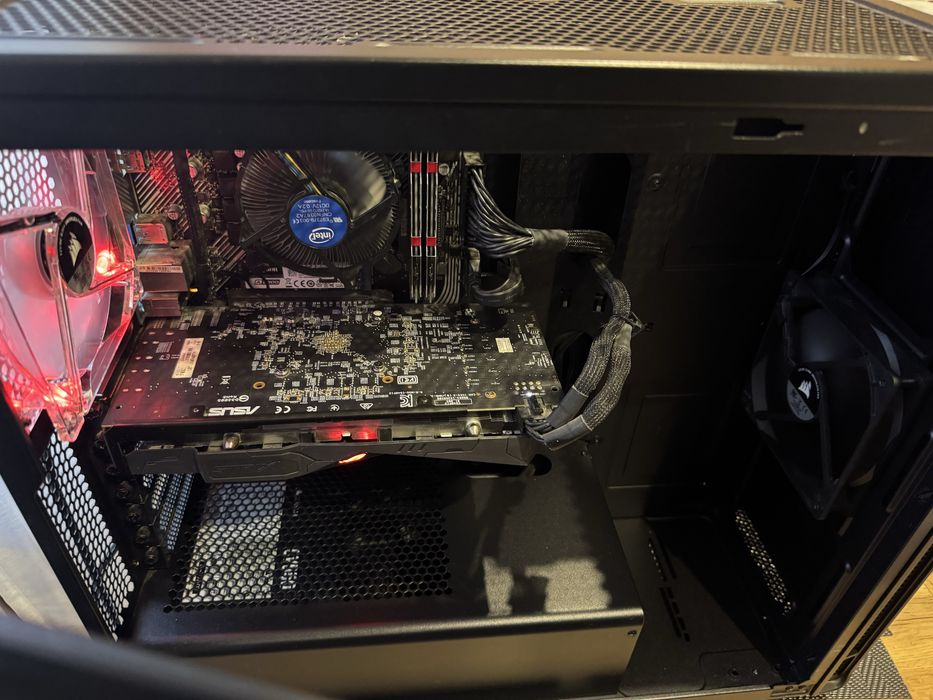 Zestaw Komputer Gamingowy