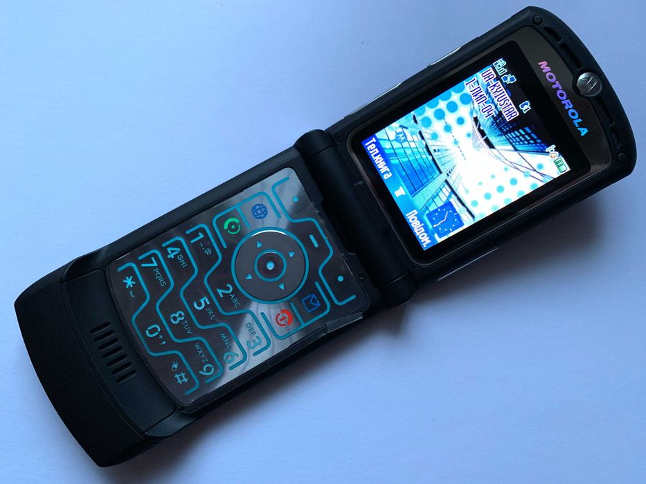 Motorola RAZR V3 ( Black ) - НОВИЙ ! - Оригінал ! ретро раритет
