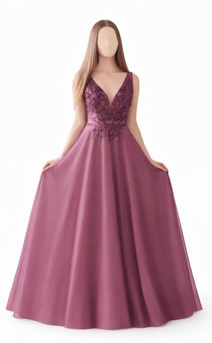 Продам випускну сукню INESSA