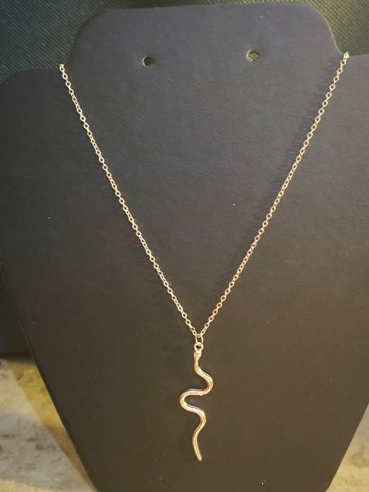 Colares em aço inoxidável