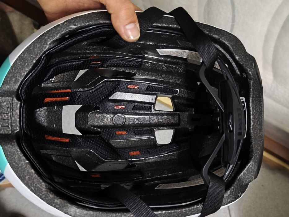 Capacete ciclismo LEM