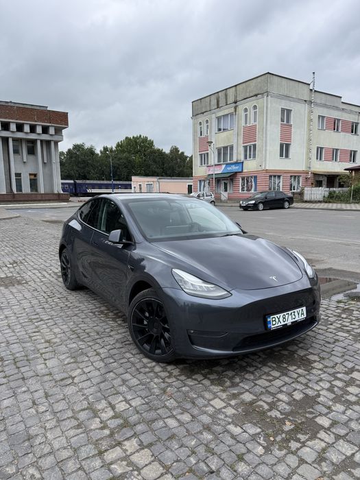 Оренда,прокат автомобіля Tesla Model Y Long Range