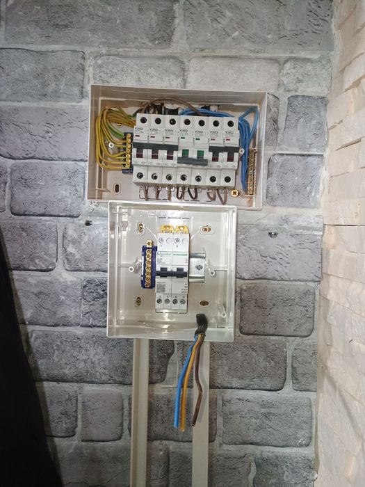 Електрик в Ніжині, послуги електрика. Терміновий виклик електрика