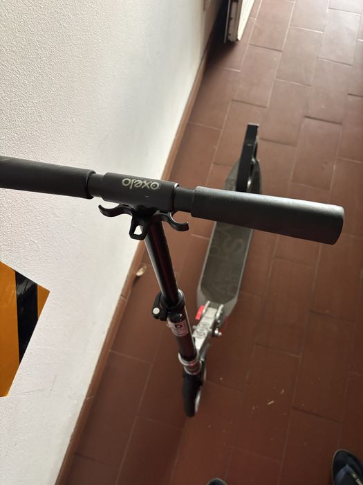 Bicicleta e trotinete criança