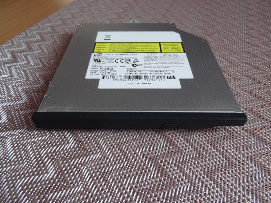 Nagrywarka DVD R/RW z laptopa