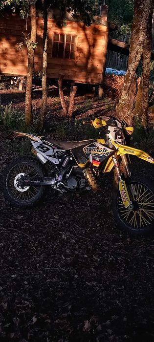 SUZUKI RM 125 MATRICULADA