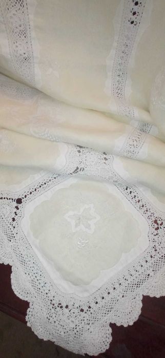 Toalha da Ilha da Madeira bordada à mão Antiga 260 cm x 160 cm