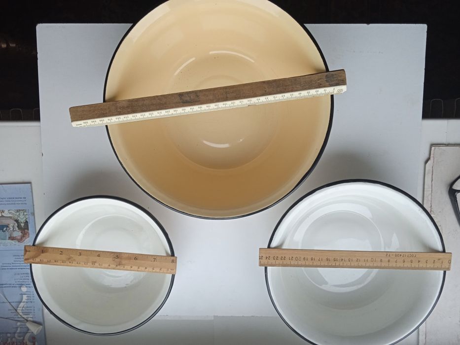 Миски емальовані. 300грн.