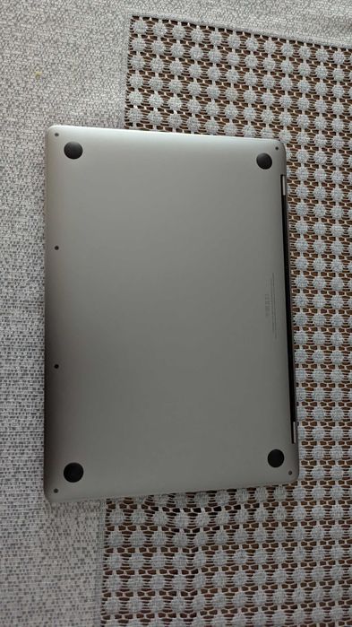 Macbook Pro M1 a2338 13-calowy, M1, 2020 r 8gb 256gb