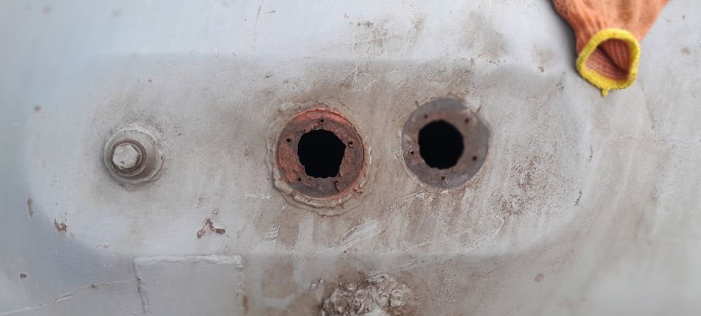 Бензобак большой.