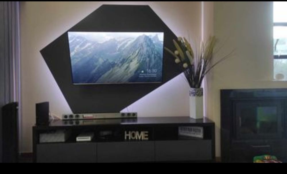 Móvel e painel original TV