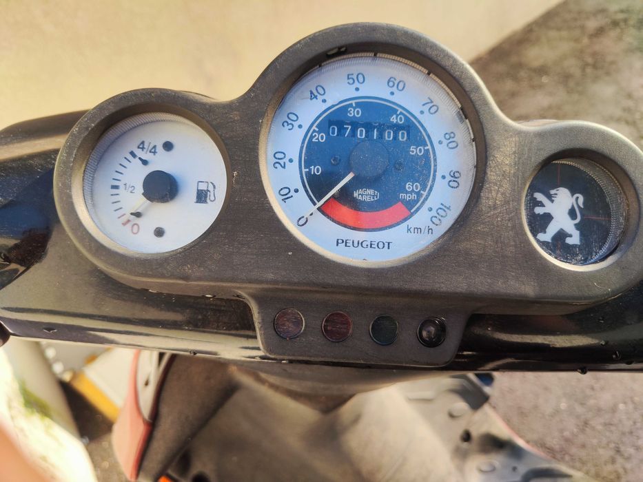 Scooter Peugeot 125