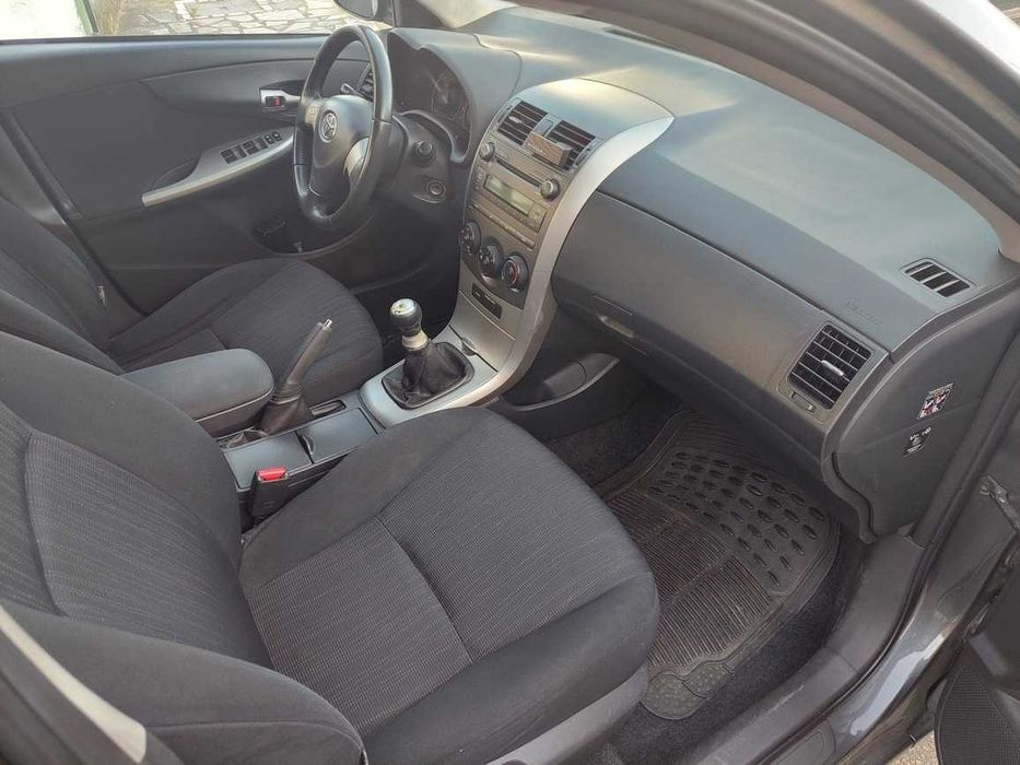 Toyota Corolla 1.4 97CV