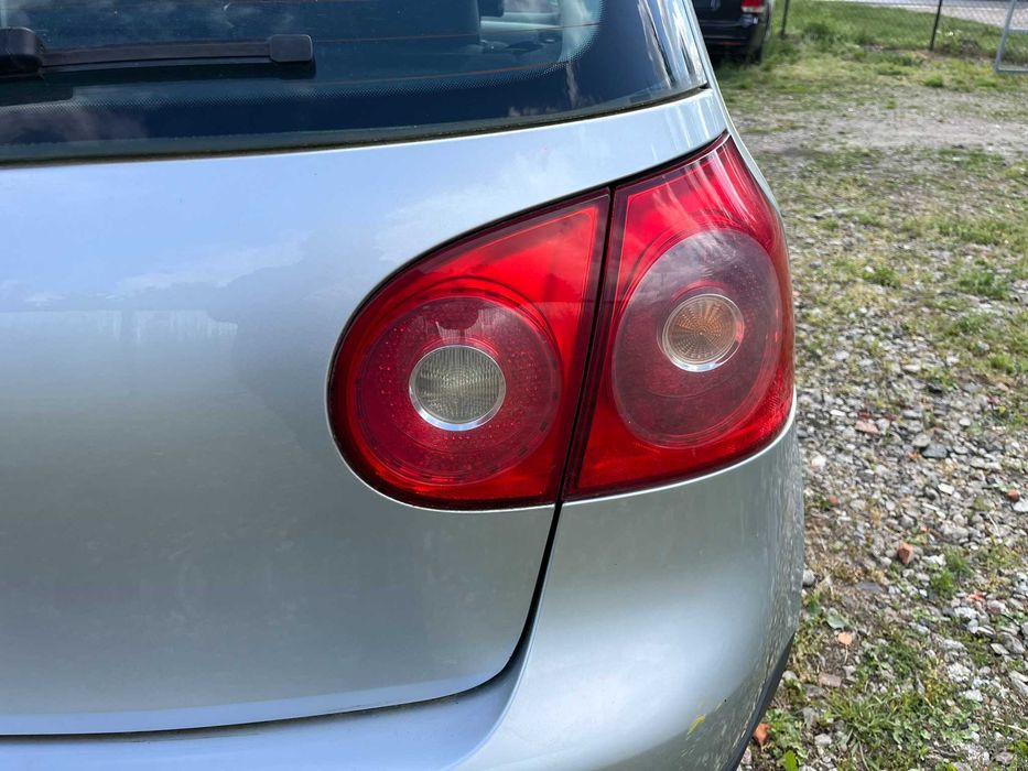 lampa tył tylna tylnia prawa vw golf v 5 1k0 2003 -2009 hatchback